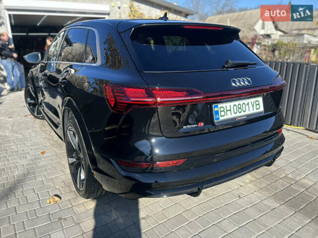 Чорний Ауді E-Tron, об'ємом двигуна 0 л та пробігом 57 тис. км за 41500 $, фото 29 на Automoto.ua