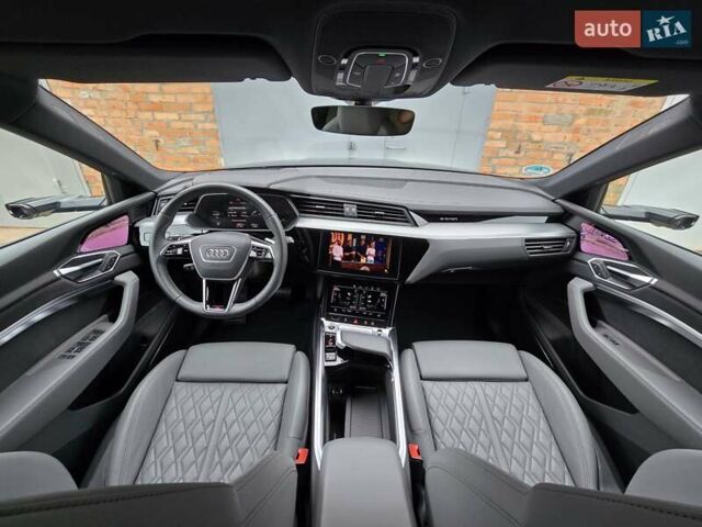 Черный Ауди E-Tron, объемом двигателя 0 л и пробегом 40 тыс. км за 48888 $, фото 12 на Automoto.ua