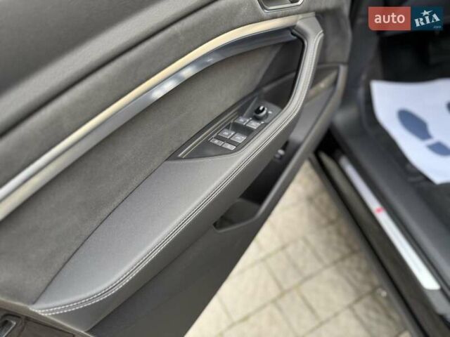 Черный Ауди E-Tron, объемом двигателя 0 л и пробегом 150 тыс. км за 31950 $, фото 46 на Automoto.ua