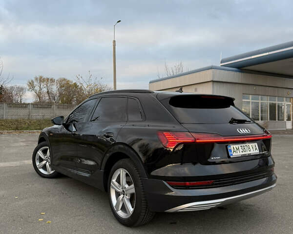 Черный Ауди E-Tron, объемом двигателя 0 л и пробегом 62 тыс. км за 36200 $, фото 5 на Automoto.ua
