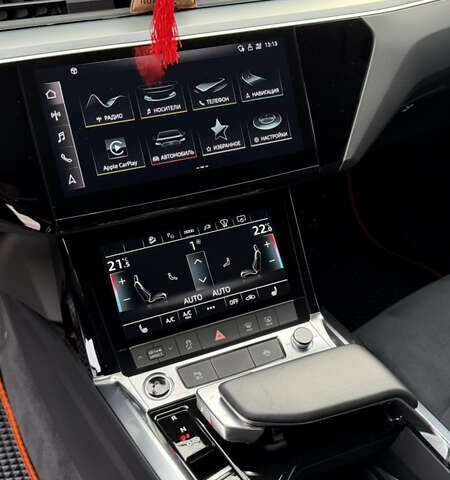 Черный Ауди E-Tron, объемом двигателя 0 л и пробегом 20 тыс. км за 45000 $, фото 18 на Automoto.ua