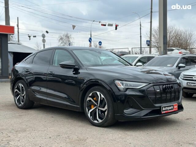 Чорний Ауді E-Tron, об'ємом двигуна 0 л та пробігом 55 тис. км за 37690 $, фото 2 на Automoto.ua