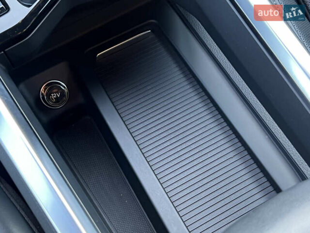 Черный Ауди E-Tron, объемом двигателя 0 л и пробегом 32 тыс. км за 47561 $, фото 56 на Automoto.ua