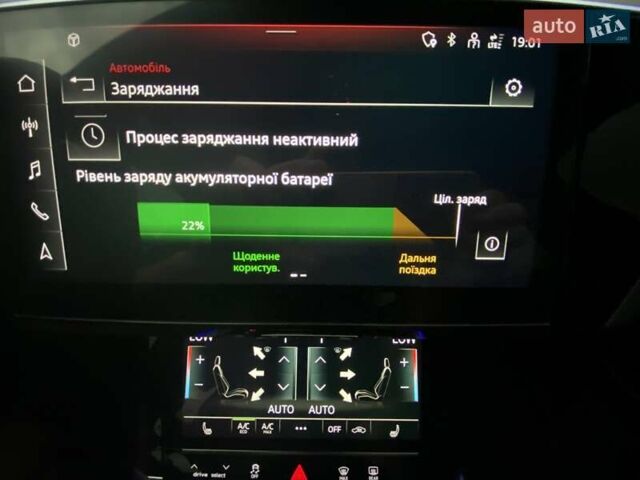 Черный Ауди E-Tron, объемом двигателя 0 л и пробегом 101 тыс. км за 38777 $, фото 55 на Automoto.ua