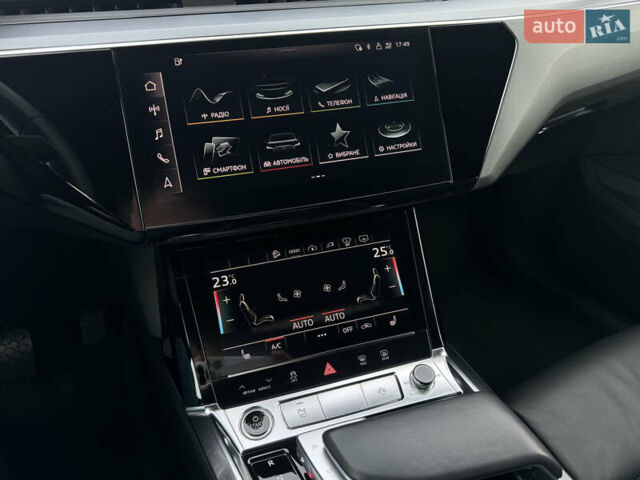 Черный Ауди E-Tron, объемом двигателя 0 л и пробегом 30 тыс. км за 43500 $, фото 34 на Automoto.ua