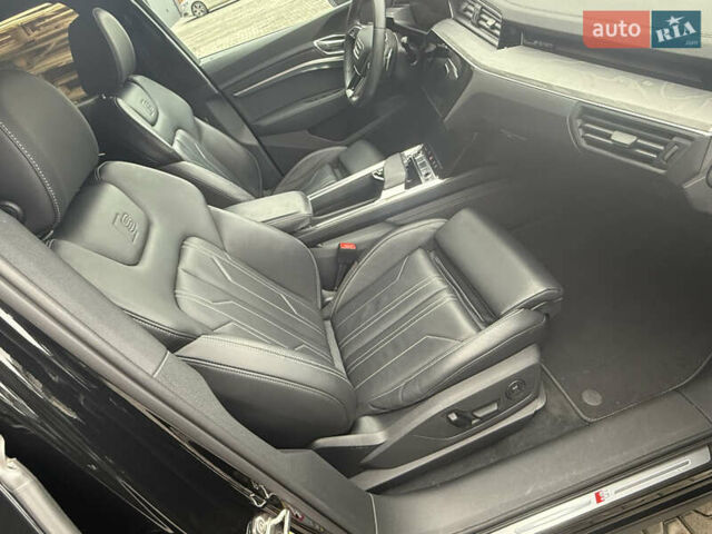 Чорний Ауді E-Tron, об'ємом двигуна 0 л та пробігом 89 тис. км за 35499 $, фото 21 на Automoto.ua
