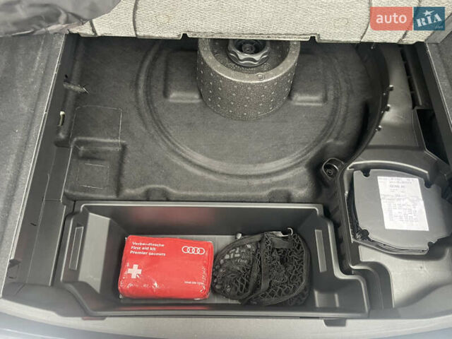 Черный Ауди E-Tron, объемом двигателя 0 л и пробегом 39 тыс. км за 39950 $, фото 41 на Automoto.ua