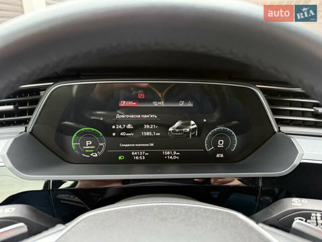 Черный Ауди E-Tron, объемом двигателя 0 л и пробегом 64 тыс. км за 31700 $, фото 44 на Automoto.ua