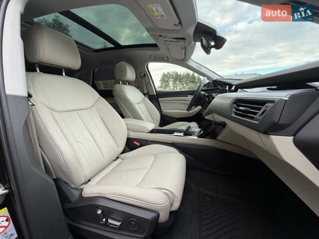 Черный Ауди E-Tron, объемом двигателя 0 л и пробегом 56 тыс. км за 40890 $, фото 37 на Automoto.ua