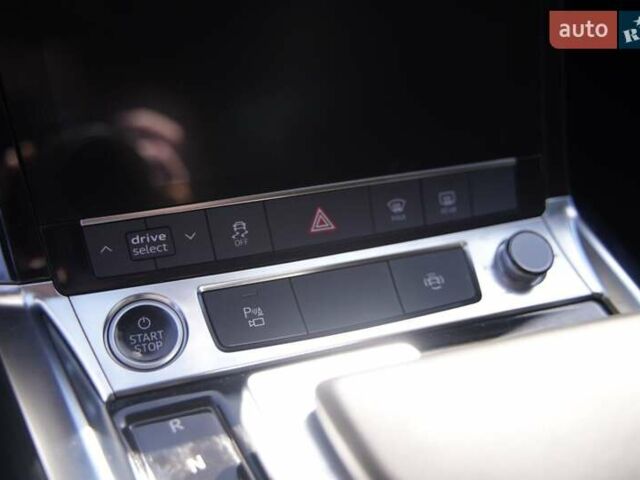 Черный Ауди E-Tron, объемом двигателя 0 л и пробегом 45 тыс. км за 32900 $, фото 21 на Automoto.ua