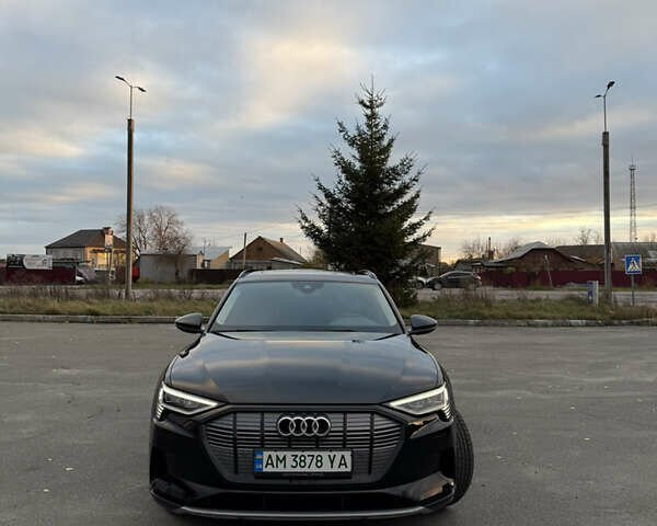 Черный Ауди E-Tron, объемом двигателя 0 л и пробегом 62 тыс. км за 36200 $, фото 1 на Automoto.ua