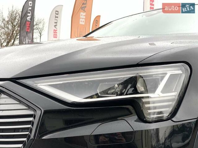 Черный Ауди E-Tron, объемом двигателя 0 л и пробегом 64 тыс. км за 35955 $, фото 12 на Automoto.ua