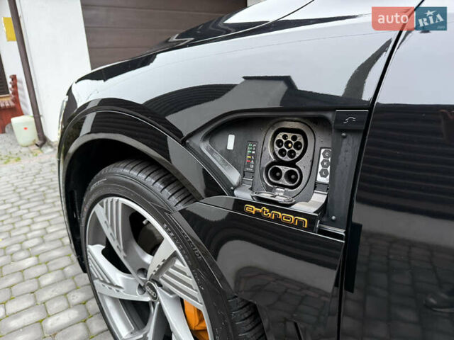 Черный Ауди E-Tron, объемом двигателя 0 л и пробегом 95 тыс. км за 38500 $, фото 17 на Automoto.ua