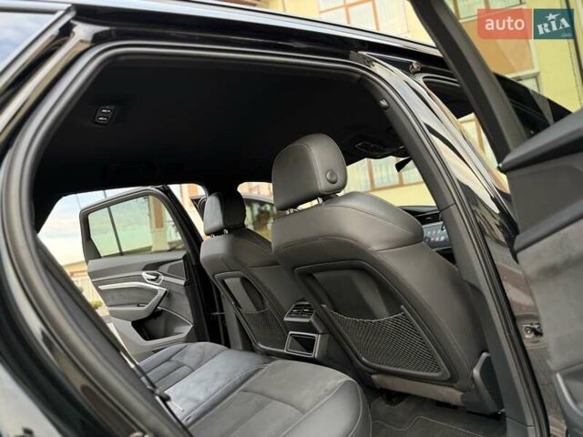 Черный Ауди E-Tron, объемом двигателя 0 л и пробегом 150 тыс. км за 31950 $, фото 73 на Automoto.ua