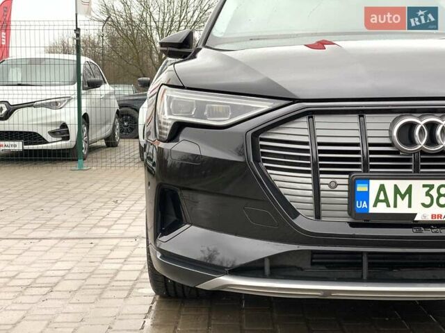 Черный Ауди E-Tron, объемом двигателя 0 л и пробегом 64 тыс. км за 35955 $, фото 8 на Automoto.ua