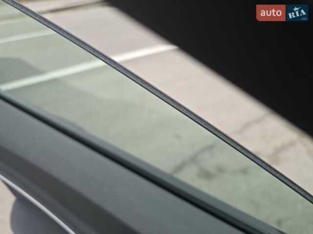 Чорний Ауді E-Tron, об'ємом двигуна 0 л та пробігом 61 тис. км за 47777 $, фото 49 на Automoto.ua