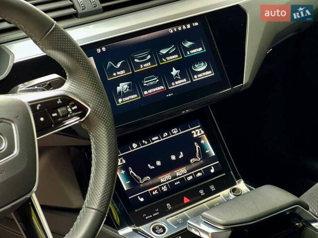 Черный Ауди E-Tron, объемом двигателя 0 л и пробегом 31 тыс. км за 45500 $, фото 24 на Automoto.ua