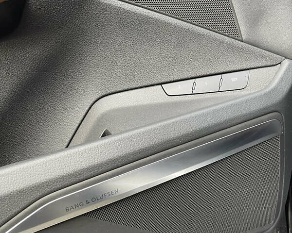 Черный Ауди E-Tron, объемом двигателя 0 л и пробегом 80 тыс. км за 34500 $, фото 15 на Automoto.ua