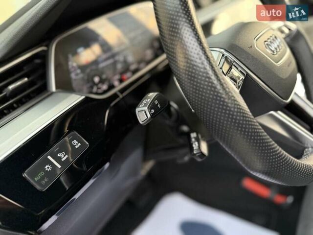 Черный Ауди E-Tron, объемом двигателя 0 л и пробегом 150 тыс. км за 31950 $, фото 35 на Automoto.ua