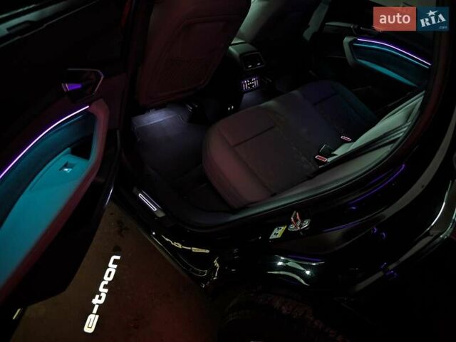 Черный Ауди E-Tron, объемом двигателя 0 л и пробегом 40 тыс. км за 48888 $, фото 64 на Automoto.ua