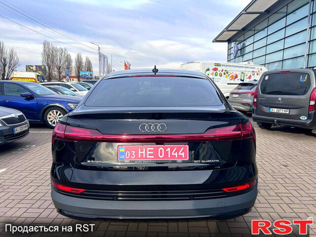 Чорний Ауді E-Tron, об'ємом двигуна 0.28 л та пробігом 34 тис. км за 35900 $, фото 6 на Automoto.ua