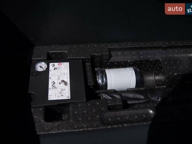 Чорний Ауді E-Tron, об'ємом двигуна 0 л та пробігом 47 тис. км за 32900 $, фото 47 на Automoto.ua