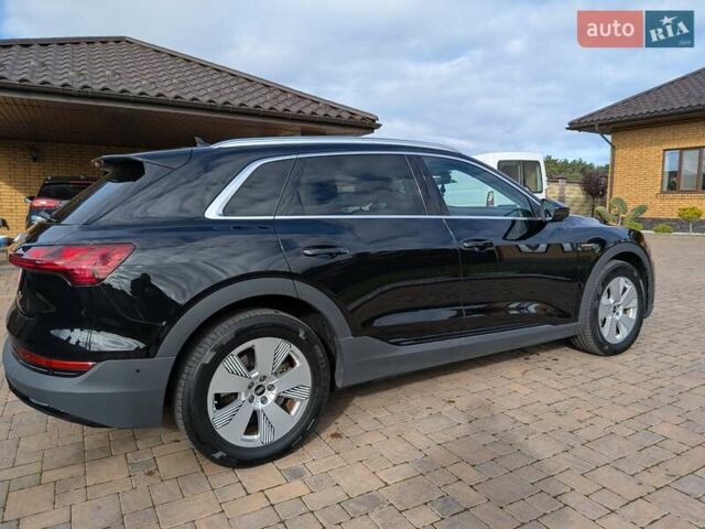 Черный Ауди E-Tron, объемом двигателя 0 л и пробегом 95 тыс. км за 29800 $, фото 9 на Automoto.ua