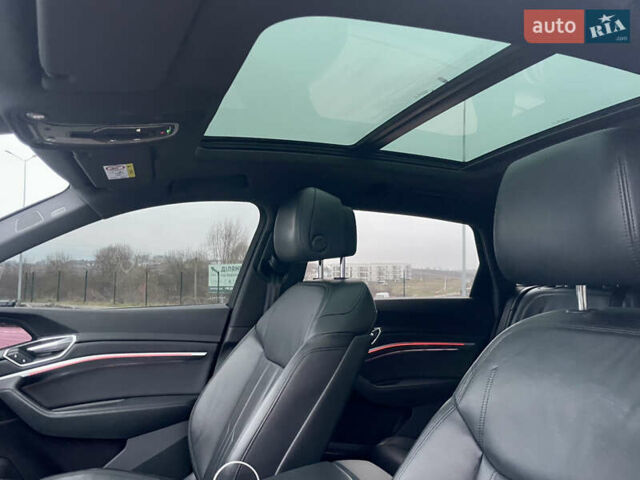 Черный Ауди E-Tron, объемом двигателя 0 л и пробегом 89 тыс. км за 39900 $, фото 62 на Automoto.ua