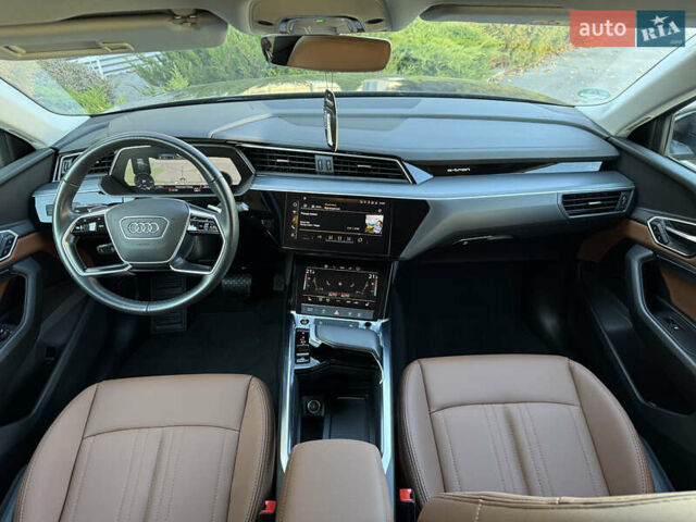Чорний Ауді E-Tron, об'ємом двигуна 0 л та пробігом 79 тис. км за 29999 $, фото 57 на Automoto.ua