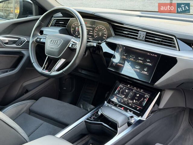 Черный Ауди E-Tron, объемом двигателя 0 л и пробегом 45 тыс. км за 30900 $, фото 41 на Automoto.ua