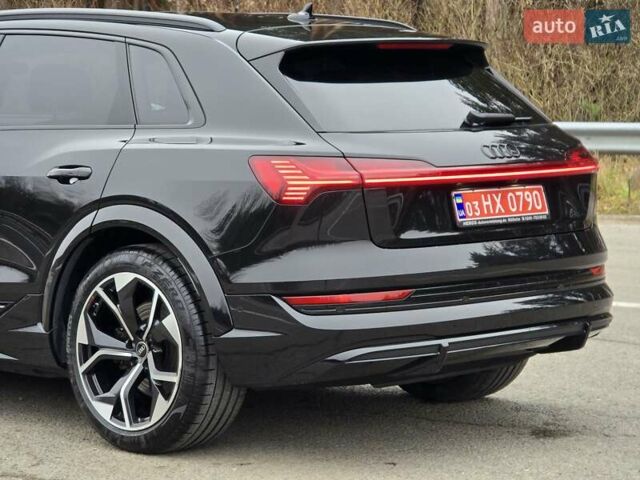 Чорний Ауді E-Tron, об'ємом двигуна 0 л та пробігом 61 тис. км за 47777 $, фото 36 на Automoto.ua