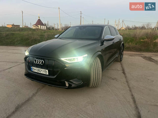 Чорний Ауді E-Tron, об'ємом двигуна 0 л та пробігом 57 тис. км за 41500 $, фото 37 на Automoto.ua