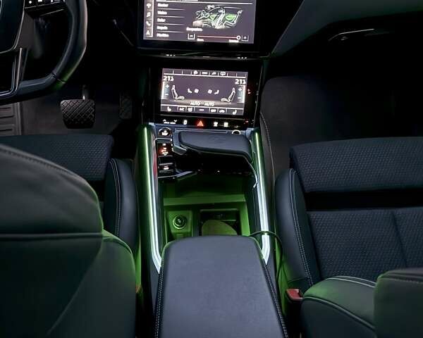 Черный Ауди E-Tron, объемом двигателя 0 л и пробегом 68 тыс. км за 45000 $, фото 24 на Automoto.ua