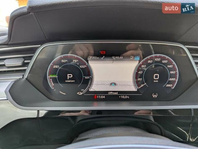 Черный Ауди E-Tron, объемом двигателя 0 л и пробегом 95 тыс. км за 29800 $, фото 69 на Automoto.ua