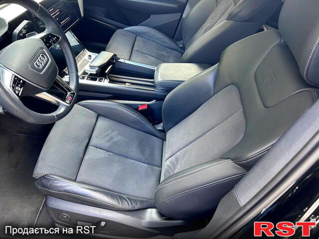 Чорний Ауді E-Tron, об'ємом двигуна 0.28 л та пробігом 34 тис. км за 35900 $, фото 7 на Automoto.ua