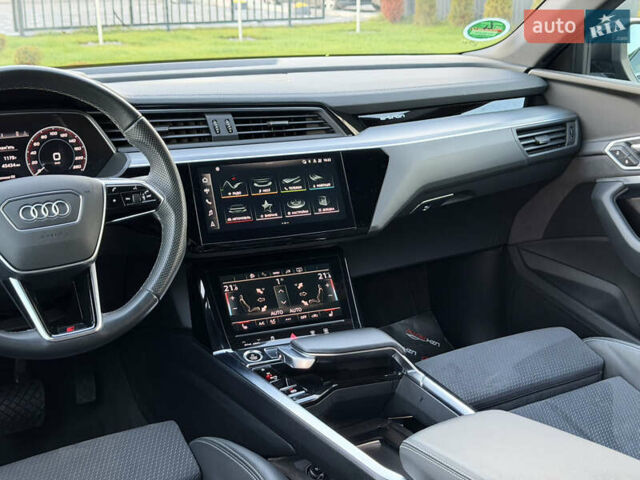 Черный Ауди E-Tron, объемом двигателя 0 л и пробегом 45 тыс. км за 30900 $, фото 38 на Automoto.ua