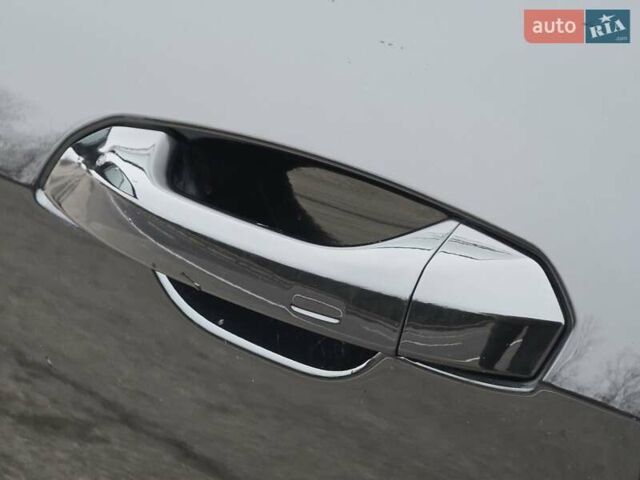 Чорний Ауді E-Tron, об'ємом двигуна 0 л та пробігом 61 тис. км за 47777 $, фото 29 на Automoto.ua