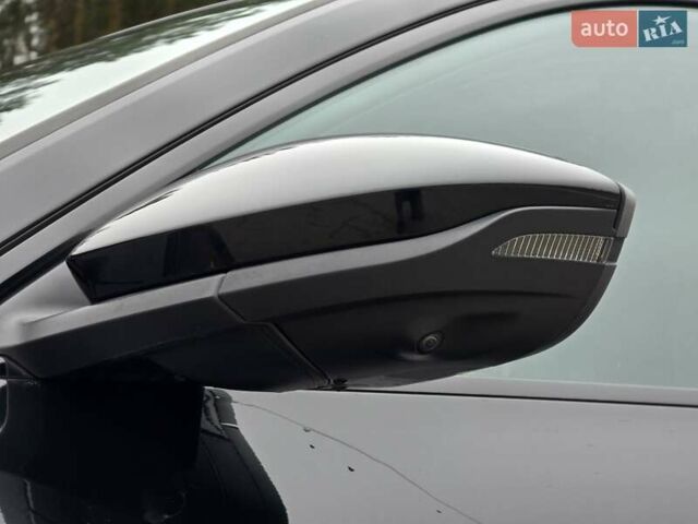 Чорний Ауді E-Tron, об'ємом двигуна 0 л та пробігом 61 тис. км за 47777 $, фото 28 на Automoto.ua