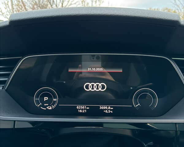 Черный Ауди E-Tron, объемом двигателя 0 л и пробегом 62 тыс. км за 36200 $, фото 23 на Automoto.ua