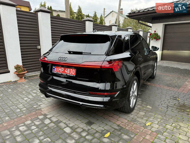 Черный Ауди E-Tron, объемом двигателя 0 л и пробегом 64 тыс. км за 31700 $, фото 12 на Automoto.ua