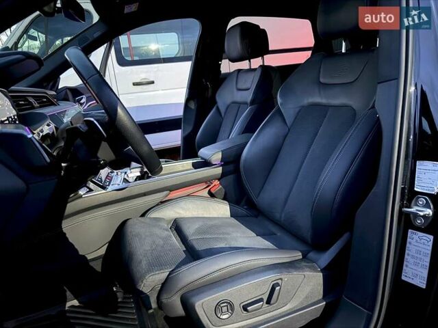 Чорний Ауді E-Tron, об'ємом двигуна 0 л та пробігом 103 тис. км за 36600 $, фото 16 на Automoto.ua