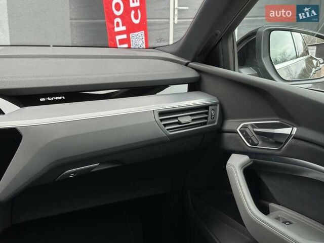 Черный Ауди E-Tron, объемом двигателя 0 л и пробегом 97 тыс. км за 28999 $, фото 29 на Automoto.ua