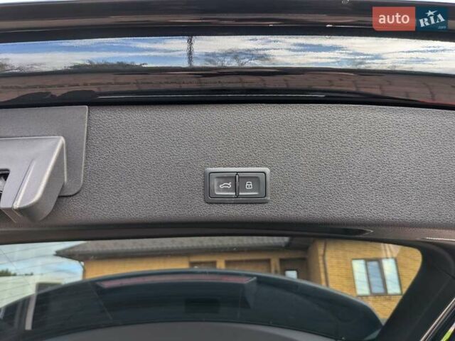 Черный Ауди E-Tron, объемом двигателя 0 л и пробегом 95 тыс. км за 29800 $, фото 33 на Automoto.ua