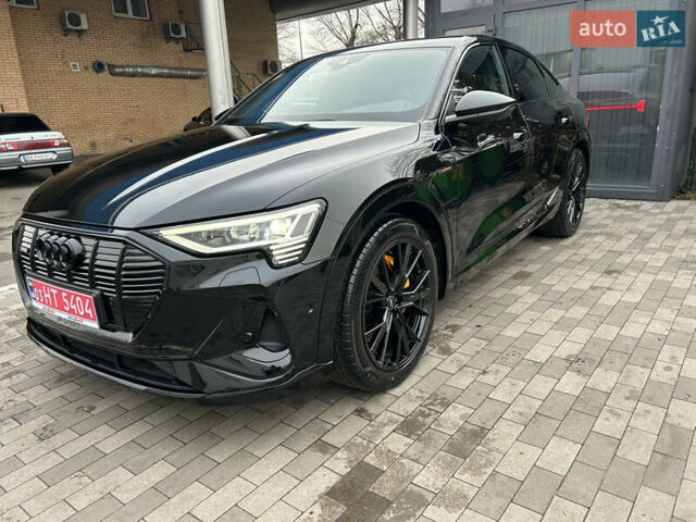 Чорний Ауді E-Tron, об'ємом двигуна 0 л та пробігом 23 тис. км за 54900 $, фото 7 на Automoto.ua