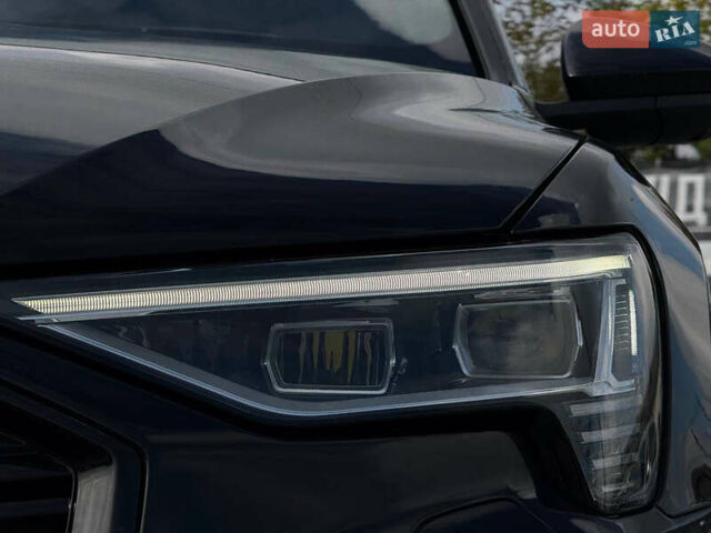 Черный Ауди E-Tron, объемом двигателя 0 л и пробегом 80 тыс. км за 34500 $, фото 11 на Automoto.ua