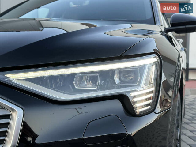Черный Ауди E-Tron, объемом двигателя 0 л и пробегом 158 тыс. км за 31000 $, фото 16 на Automoto.ua