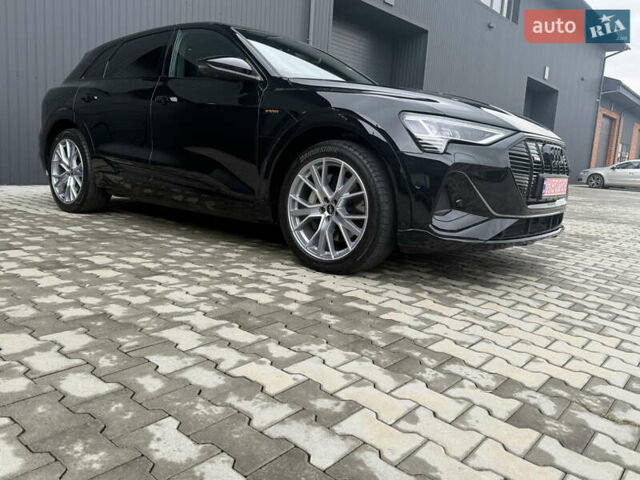 Чорний Ауді E-Tron, об'ємом двигуна 0 л та пробігом 89 тис. км за 35499 $, фото 2 на Automoto.ua