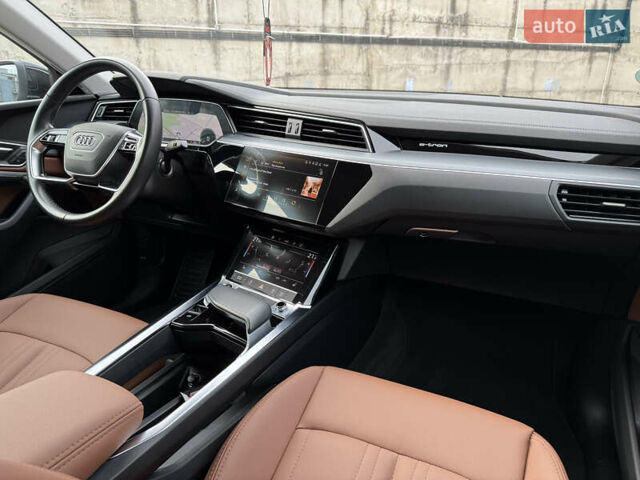 Черный Ауди E-Tron, объемом двигателя 0 л и пробегом 79 тыс. км за 29999 $, фото 34 на Automoto.ua