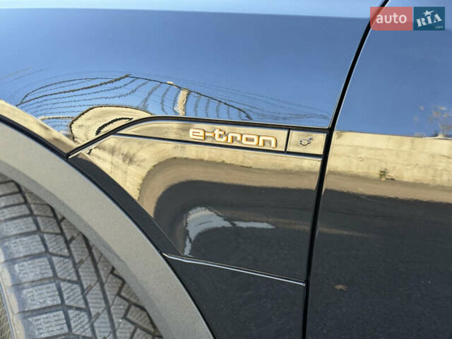 Чорний Ауді E-Tron, об'ємом двигуна 0 л та пробігом 79 тис. км за 29999 $, фото 8 на Automoto.ua