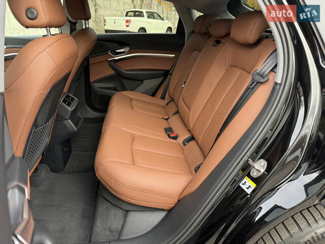 Черный Ауди E-Tron, объемом двигателя 0 л и пробегом 79 тыс. км за 29999 $, фото 40 на Automoto.ua